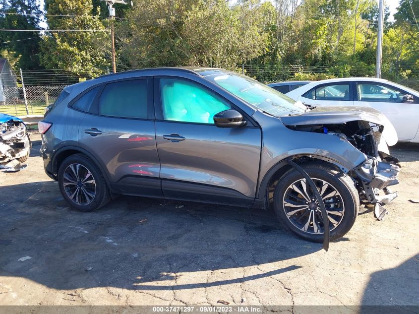 2022 FORD ESCAPE SE - 1FMCU0G67NUB64739
