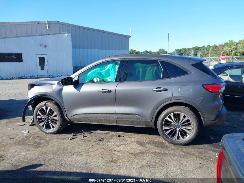 2022 FORD ESCAPE SE - 1FMCU0G67NUB64739