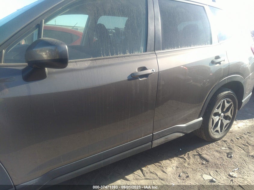 VIN JF2SKAJC1MH463355 2021 SUBARU FORESTER PREMIUM