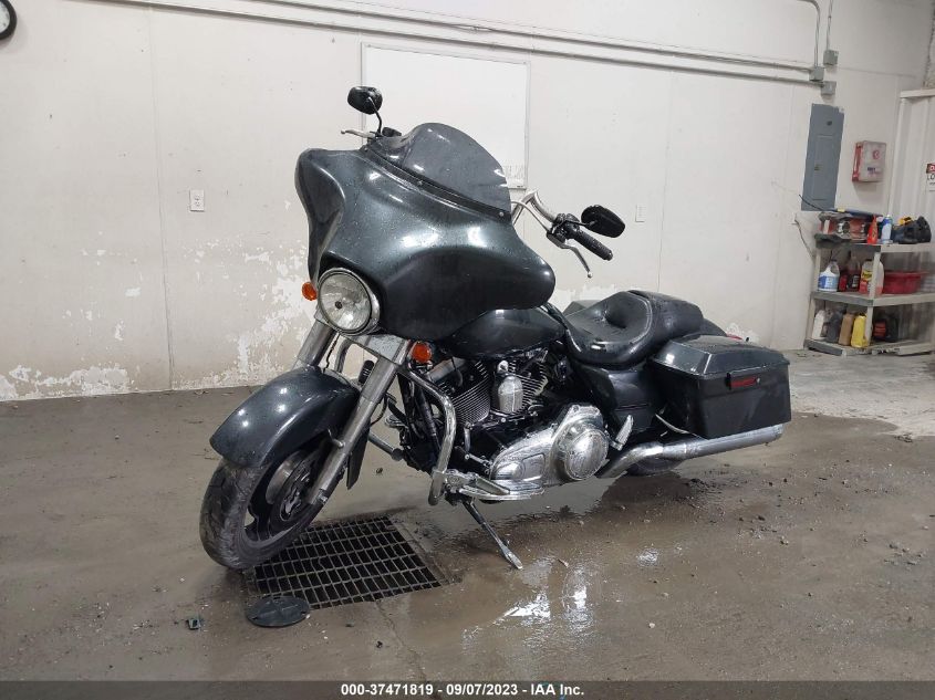 2009 HARLEY-DAVIDSON FLHX - 1HD1KB4109Y688057