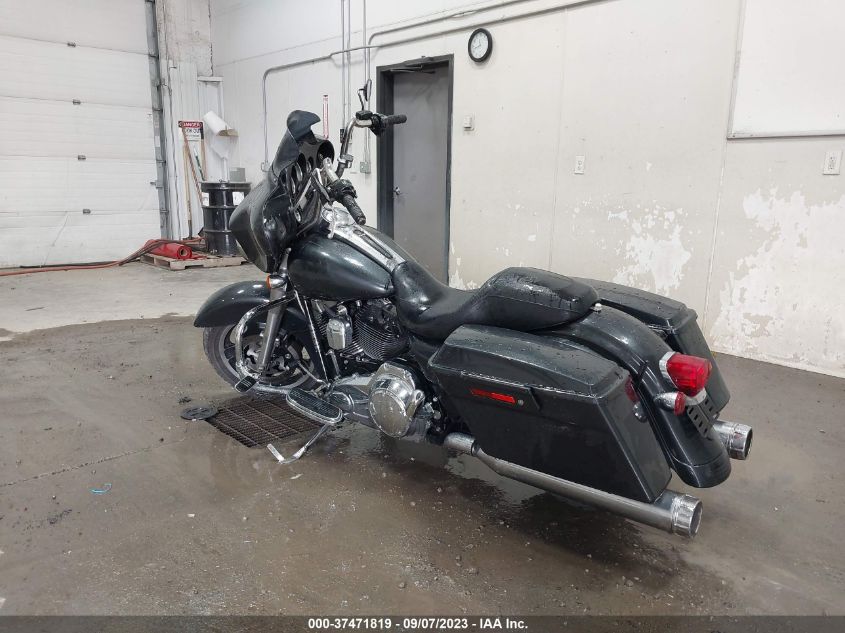 2009 HARLEY-DAVIDSON FLHX - 1HD1KB4109Y688057