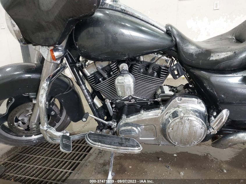 2009 HARLEY-DAVIDSON FLHX - 1HD1KB4109Y688057