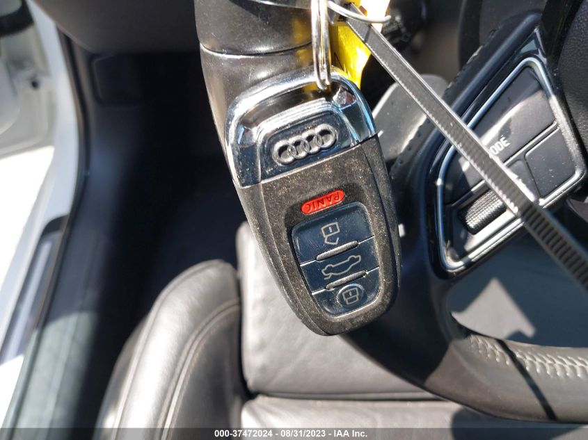 2013 AUDI A4 PREMIUM PLUS - WAUFFAFL8DN035116