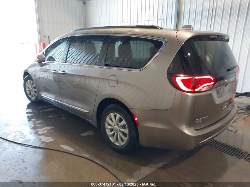 2C4RC1BG5HR535003 2017 CHRYSLER PACIFICA, photo no. 3