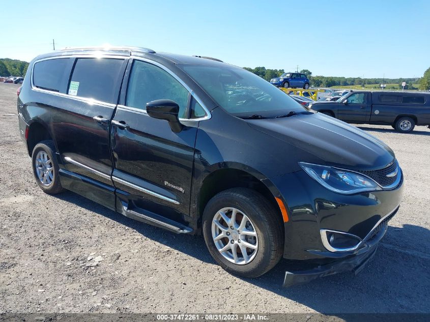 2020 CHRYSLER PACIFICA TOURING L - 2C4RC1BG1LR197558
