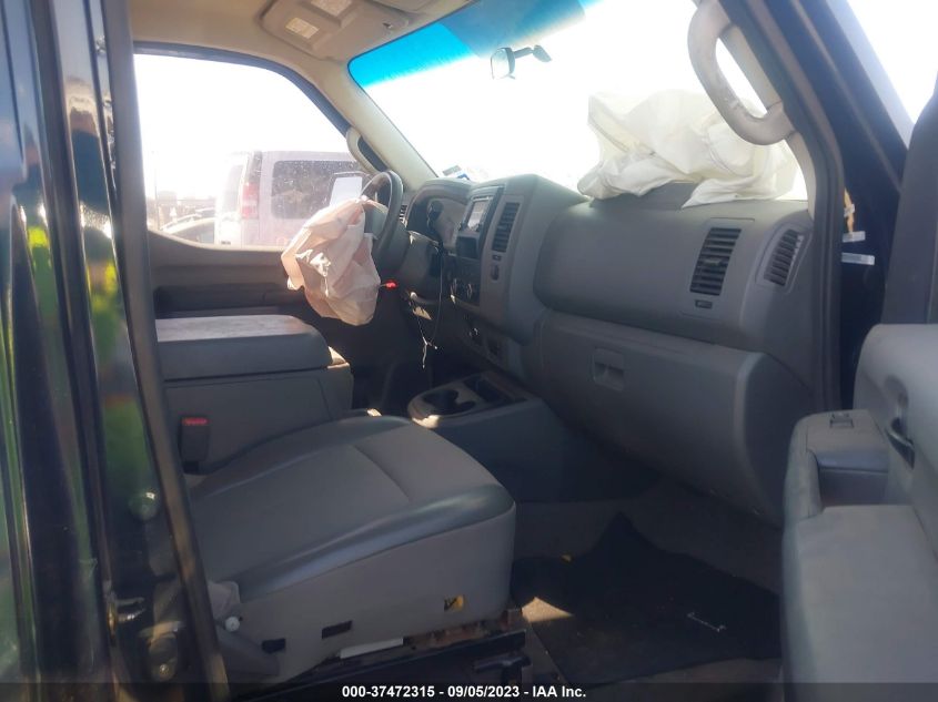 2015 NISSAN NVP SV 5BZAF0AA0FN851897