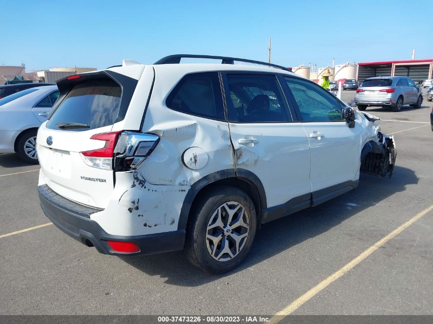 2021 SUBARU FORESTER PREMIUM - JF2SKAJC2MH504012