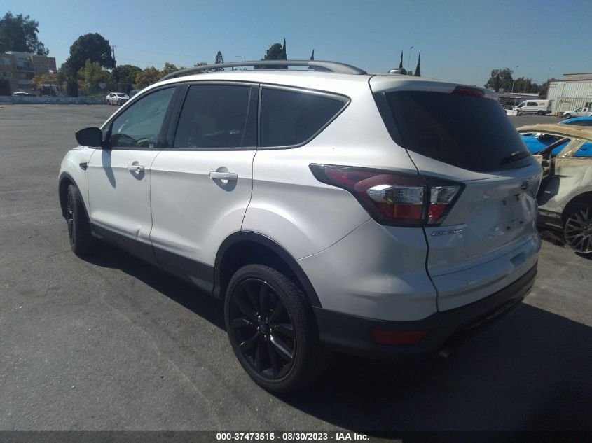 2017 FORD ESCAPE SE - 1FMCU0GD9HUA68582