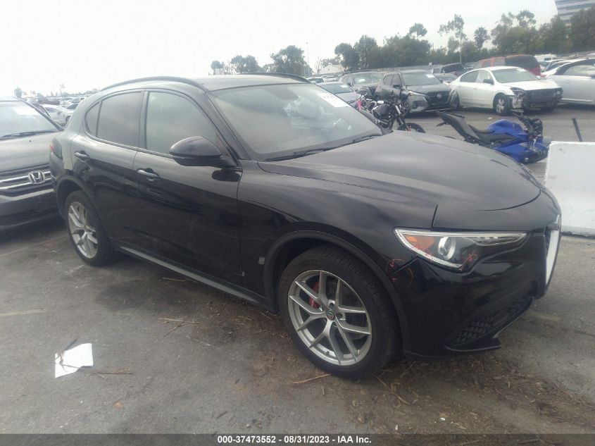 2018 ALFA ROMEO STELVIO TI SPORT - ZASFAKNNXJ7C00455