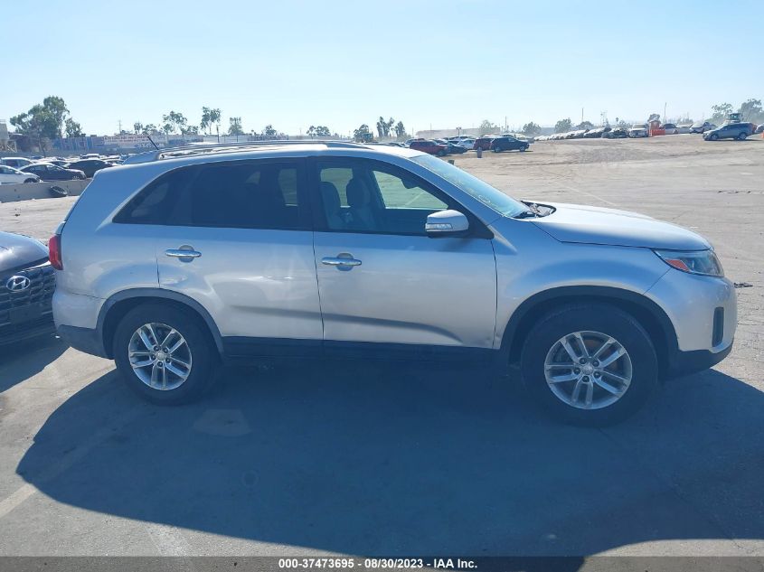 2015 KIA SORENTO LX - 5XYKT4A71FG588612