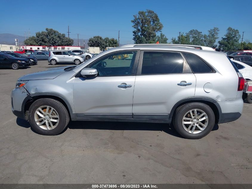 2015 KIA SORENTO LX - 5XYKT4A71FG588612