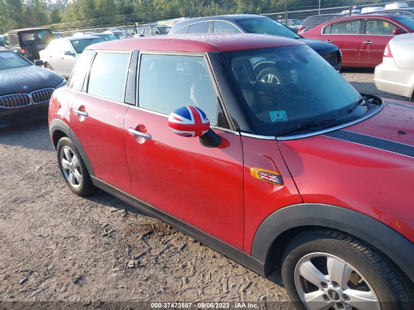 2015 MINI COOPER HARDTOP 4 DOOR WMWXS5C52FT837883