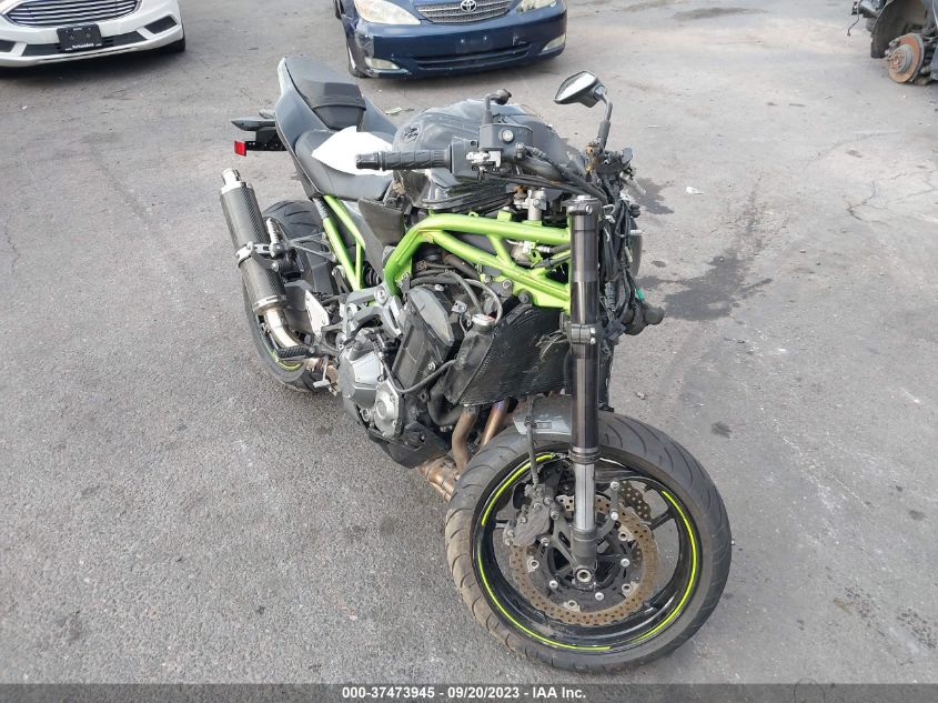 2017 KAWASAKI ZR900 - JKAZR2B16HDA15392