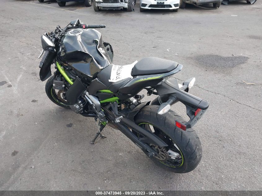 2017 KAWASAKI ZR900 - JKAZR2B16HDA15392