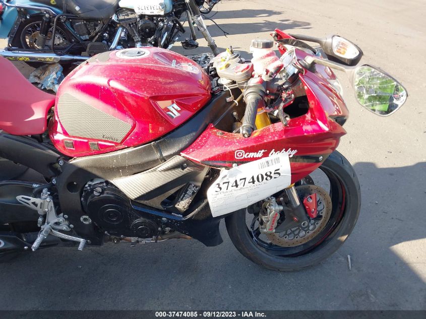 2014 SUZUKI GSX-R750 - JS1GR7MA2E2101997