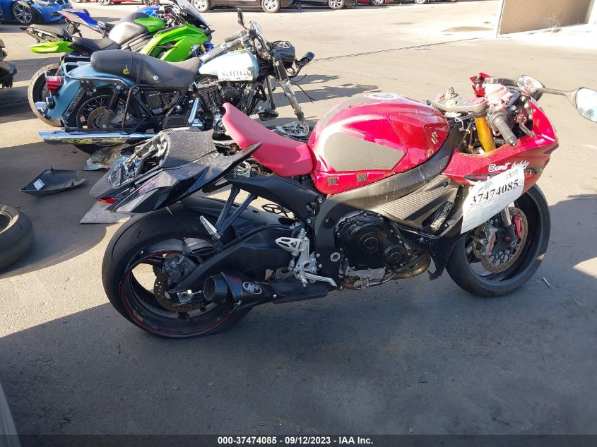 2014 SUZUKI GSX-R750 - JS1GR7MA2E2101997