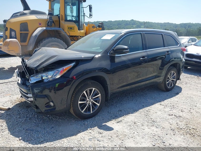 VIN 5TDKZRFH6JS287844 2018 TOYOTA HIGHLANDER SE/XLE