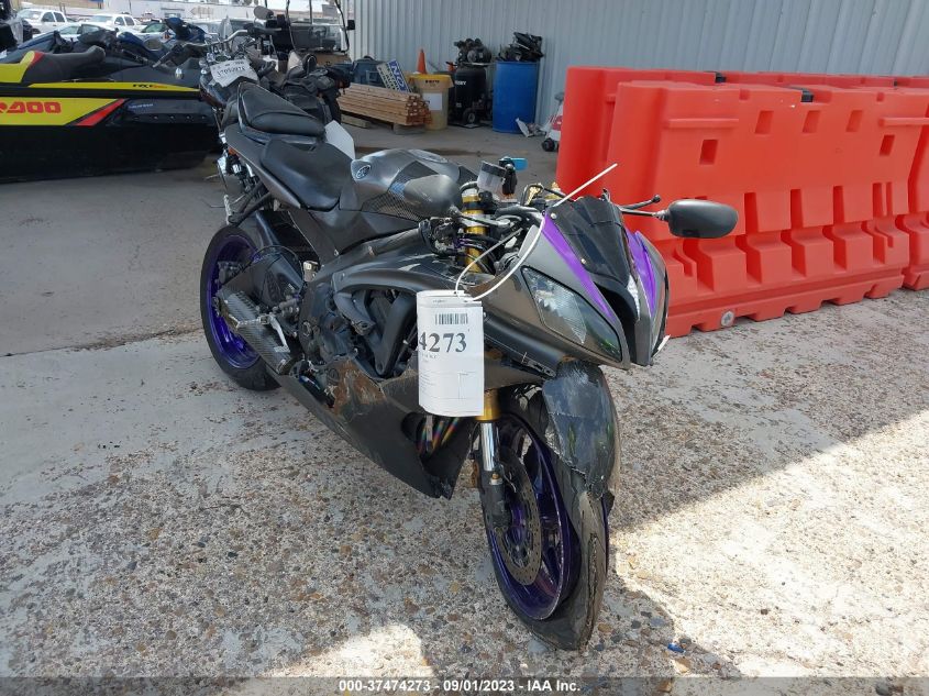 2014 YAMAHA YZFR6 C JYARJ16Y6EA007622