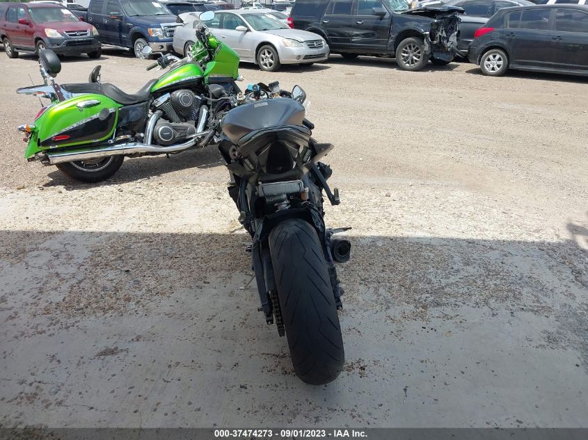 2014 YAMAHA YZFR6 C JYARJ16Y6EA007622
