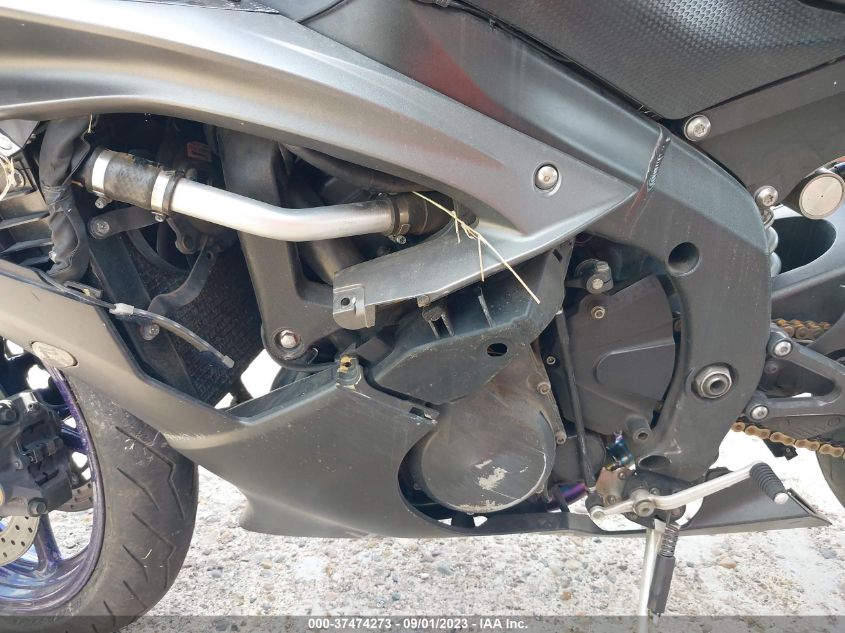 2014 YAMAHA YZFR6 C JYARJ16Y6EA007622
