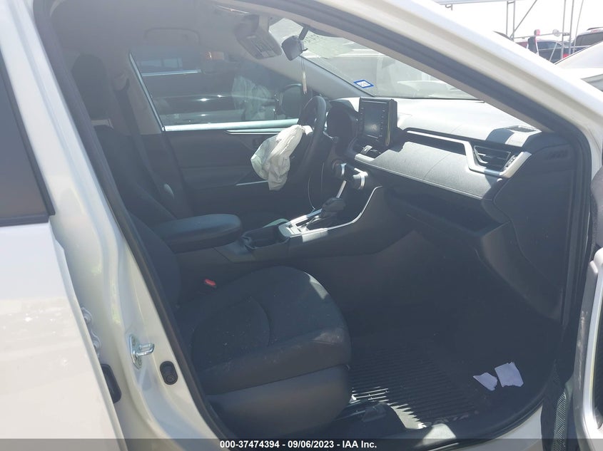 VIN 2T3H1RFV1MC122781 2021 TOYOTA RAV4 LE