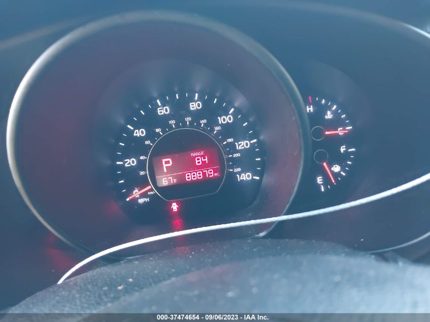 2015 KIA SOUL + - KNDJP3A58F7121340