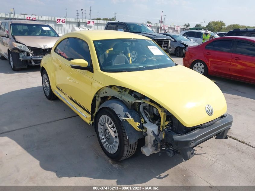 2013 VOLKSWAGEN BEETLE COUPE 2.5L - 3VWJX7AT4DM664335