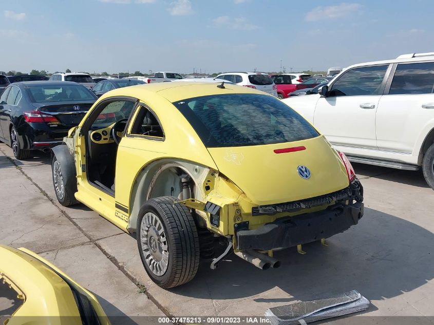 2013 VOLKSWAGEN BEETLE COUPE 2.5L - 3VWJX7AT4DM664335