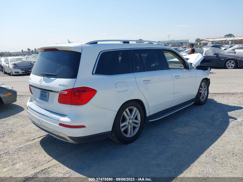 2015 MERCEDES-BENZ GL 350 BLUETEC - 4JGDF2EE4FA528087