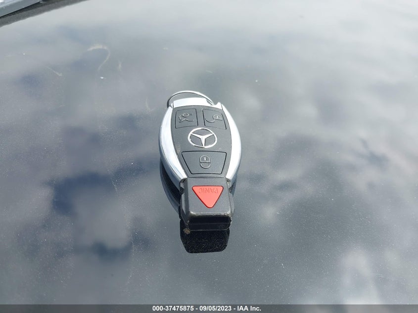 VIN 55SWF4JBXJU238147 2018 MERCEDES-BENZ C-CLASS C 300