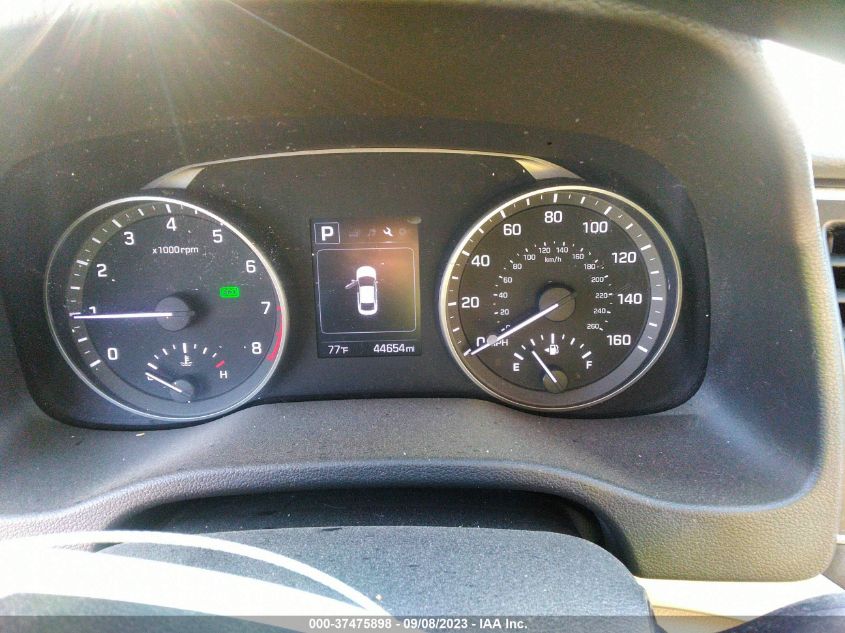 2018 HYUNDAI ELANTRA SEL - 5NPD84LF3JH239936