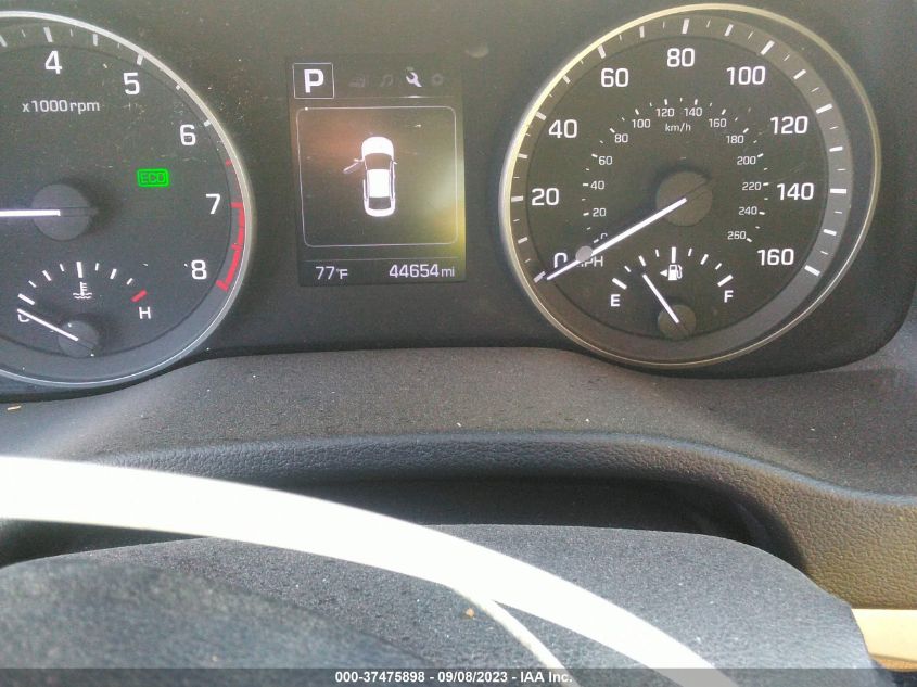 2018 HYUNDAI ELANTRA SEL - 5NPD84LF3JH239936