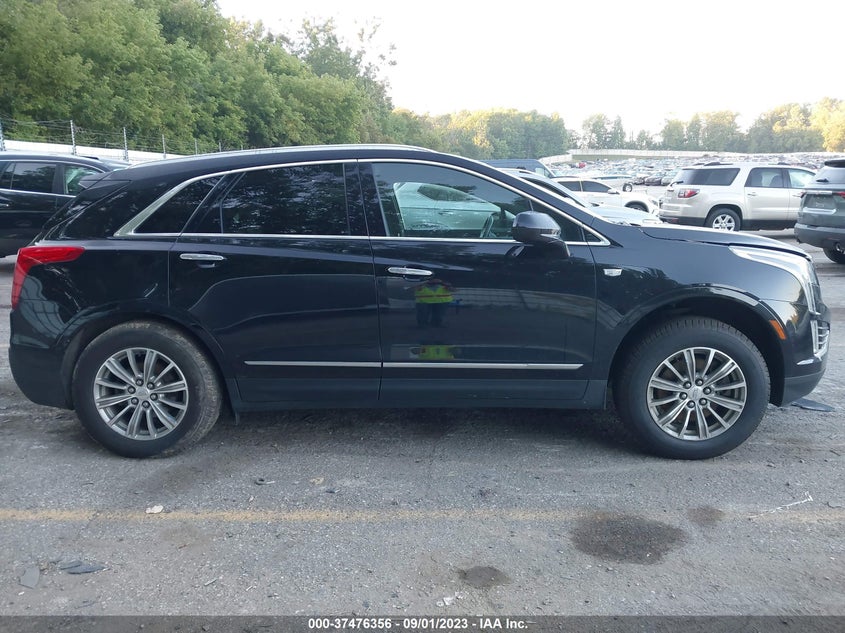 VIN 1GYFNDRS3HZ100098 2017 CADILLAC XT5 LUXURY