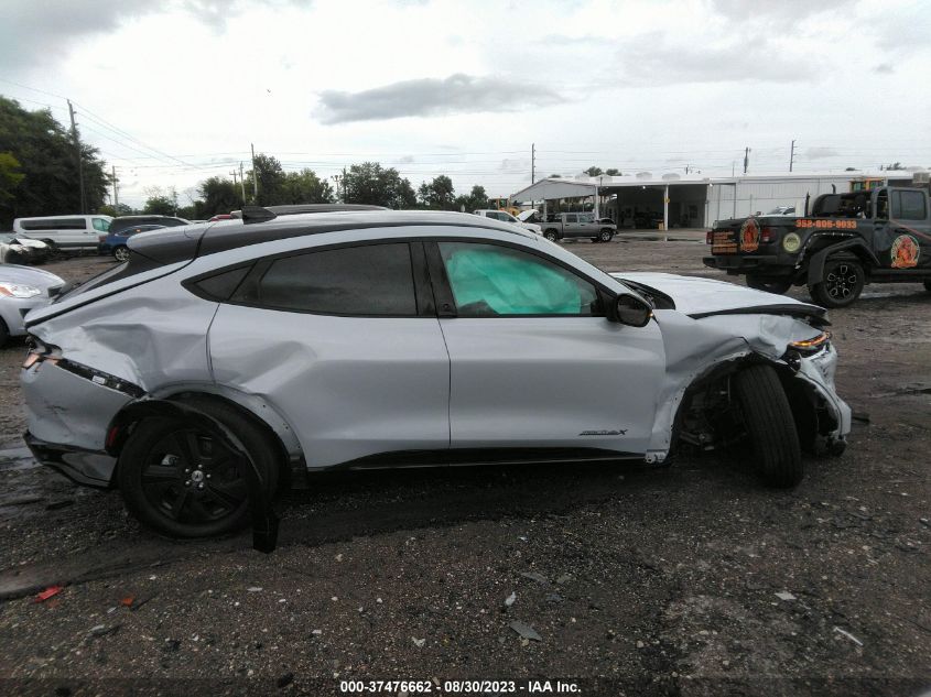 2022 FORD MUSTANG MACH-E CALIFORNIA ROUTE 1 3FMTK2SU3NMA57828