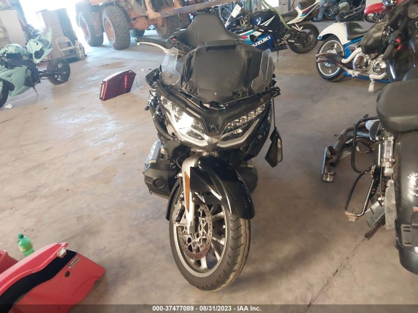 2019 HONDA GL1800 D JH2SC7957KK101106