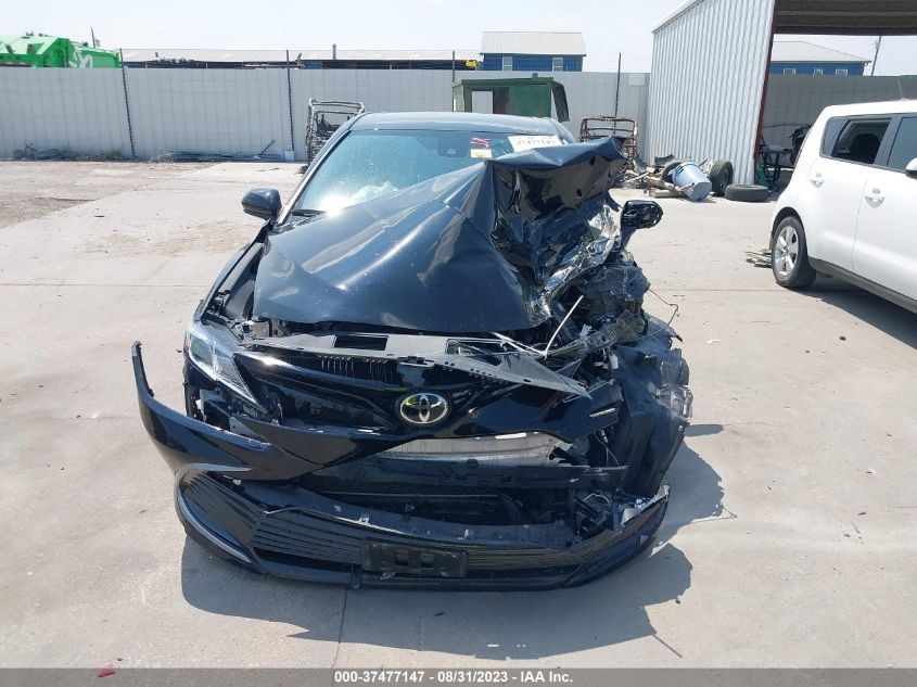 2022 TOYOTA CAMRY LE - 4T1C11AK8NU641067