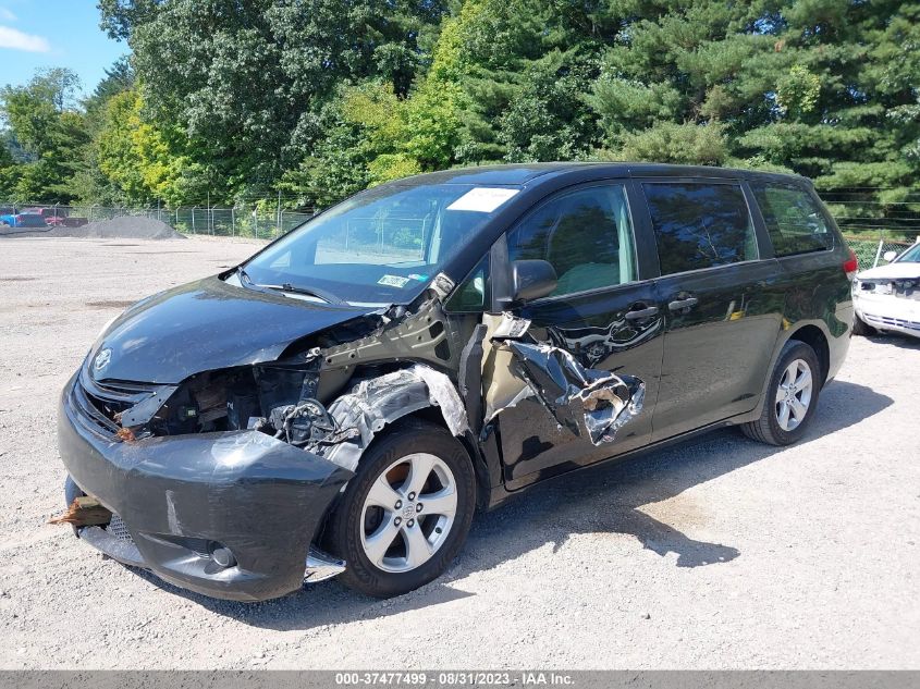 5TDZK3DC4ES509777 2014 TOYOTA SIENNA, photo no. 2