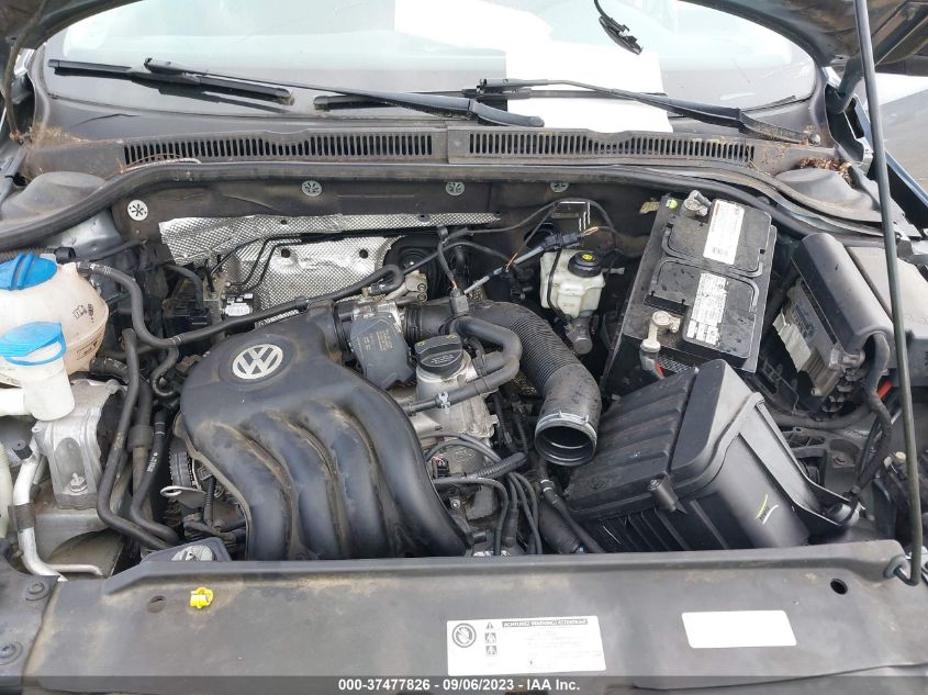 2014 VOLKSWAGEN JETTA SEDAN S - 3VW2K7AJXEM236000