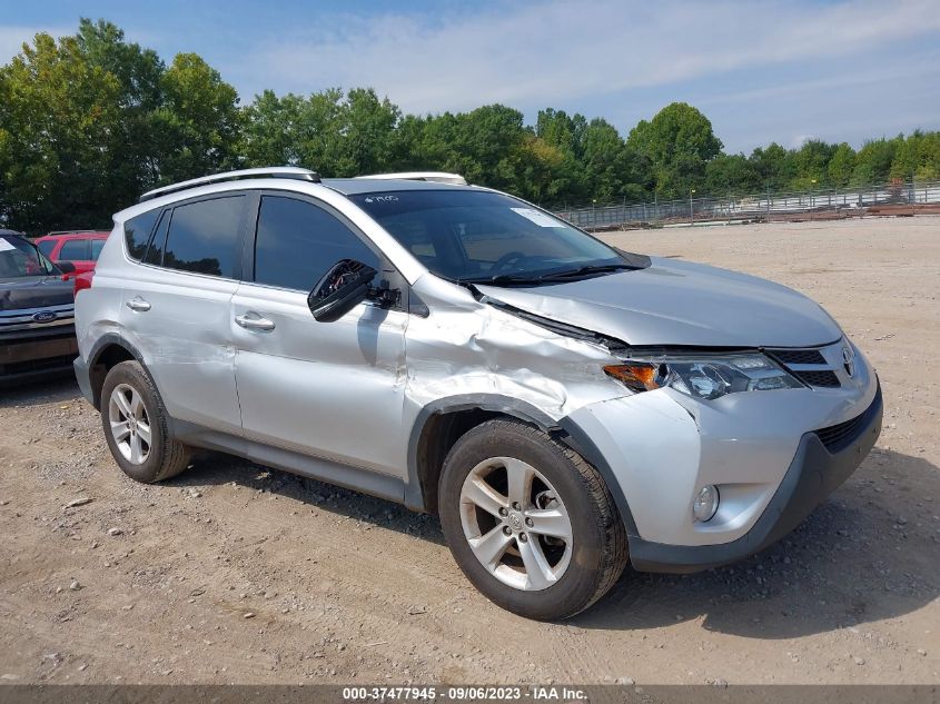 2013 TOYOTA RAV4 XLE - JTMRFREV9D5002790