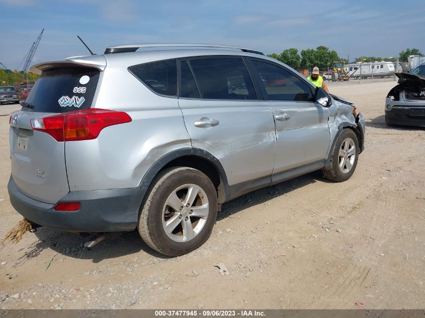 2013 TOYOTA RAV4 XLE - JTMRFREV9D5002790