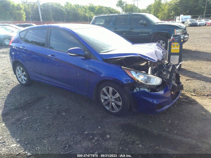2013 HYUNDAI ACCENT SE - KMHCU5AE1DU102927