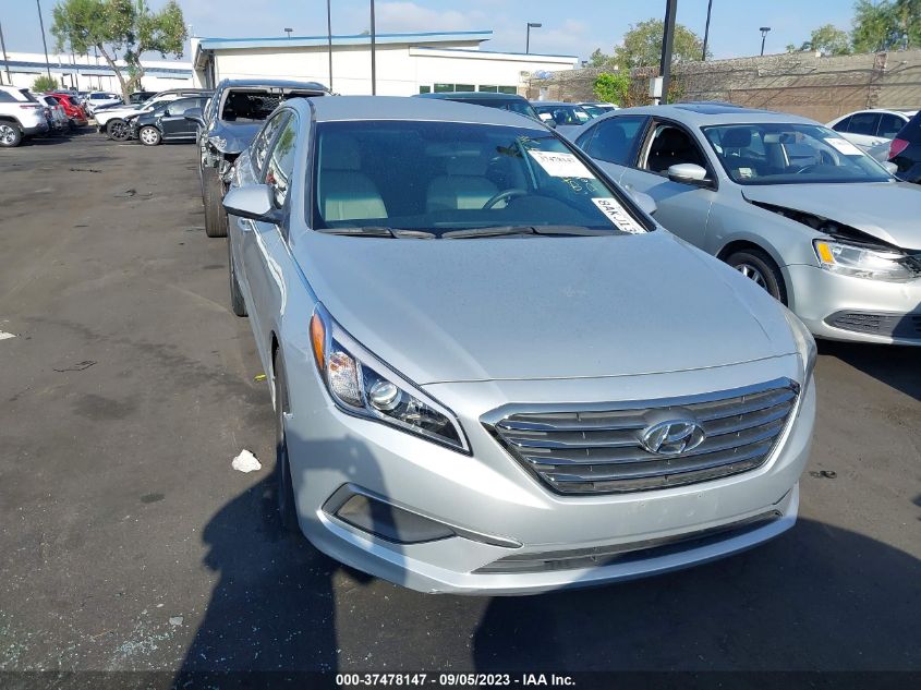 2017 HYUNDAI SONATA 2.4L - 5NPE24AF2HH588816