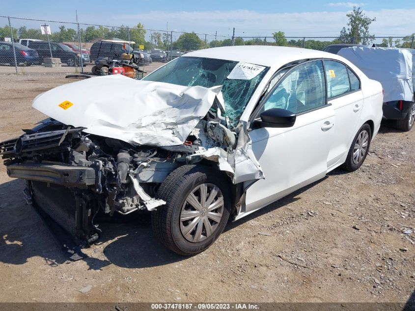 2014 VOLKSWAGEN JETTA SEDAN S - 3VW2K7AJ7EM219123