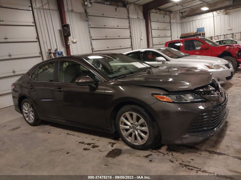 2018 TOYOTA CAMRY LE/SE/XLE/L - JTNB11HK2J3069642