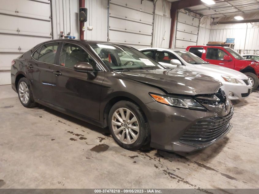 2018 TOYOTA CAMRY LE/SE/XLE/L - JTNB11HK2J3069642