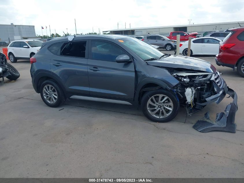 2017 HYUNDAI TUCSON SE - KM8J33A46HU575962