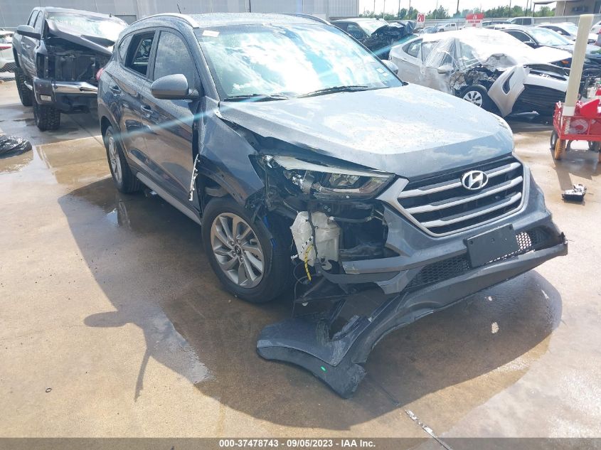 2017 HYUNDAI TUCSON SE - KM8J33A46HU575962