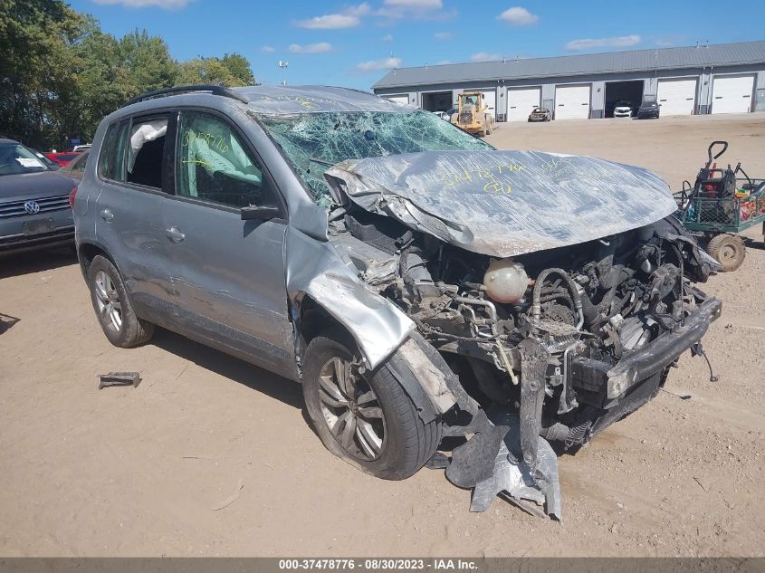 2017 VOLKSWAGEN TIGUAN - WVGAV7AX2HK016660