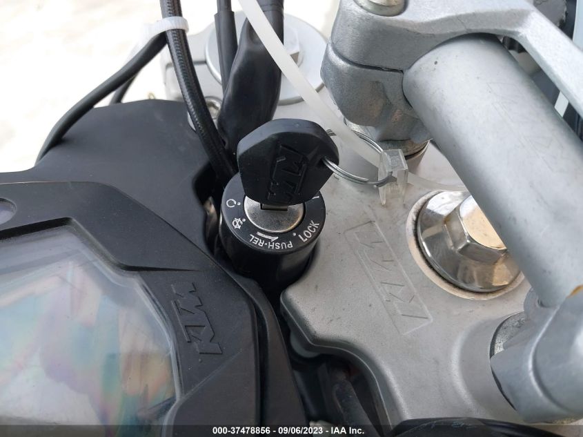 2015 KTM RC 390 MD2JGJ409FC254310