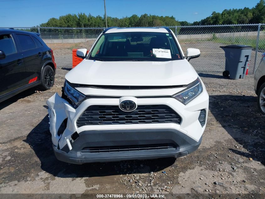 2019 TOYOTA RAV4 XLE - JTMP1RFV1KD506046